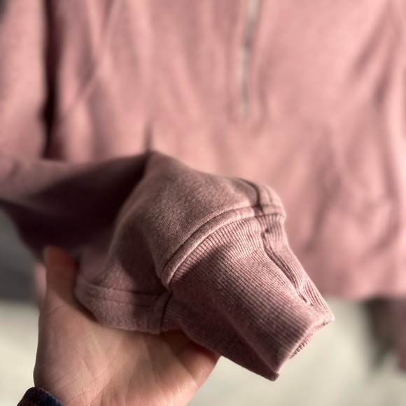 Lululemon faded pink scuba crop sweater - Picture 7 of 8